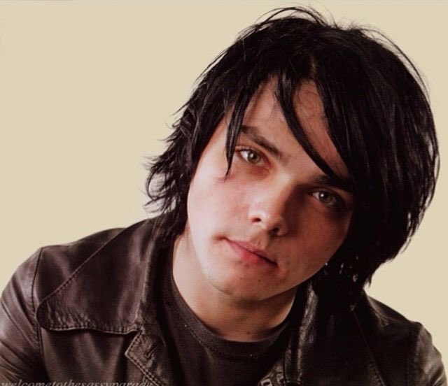 GOOD MORNING! Happy Friday! Hope you all have a lovely day today, sending out lots of love and hugs💖💖💖