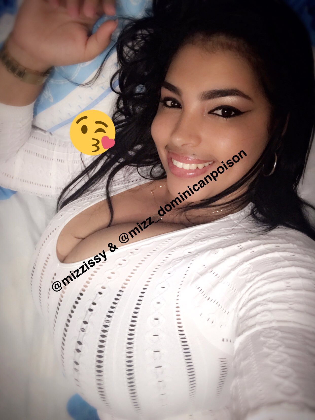 Boobster's Big Boobs on Twitter "Huge natural breasts mamacita