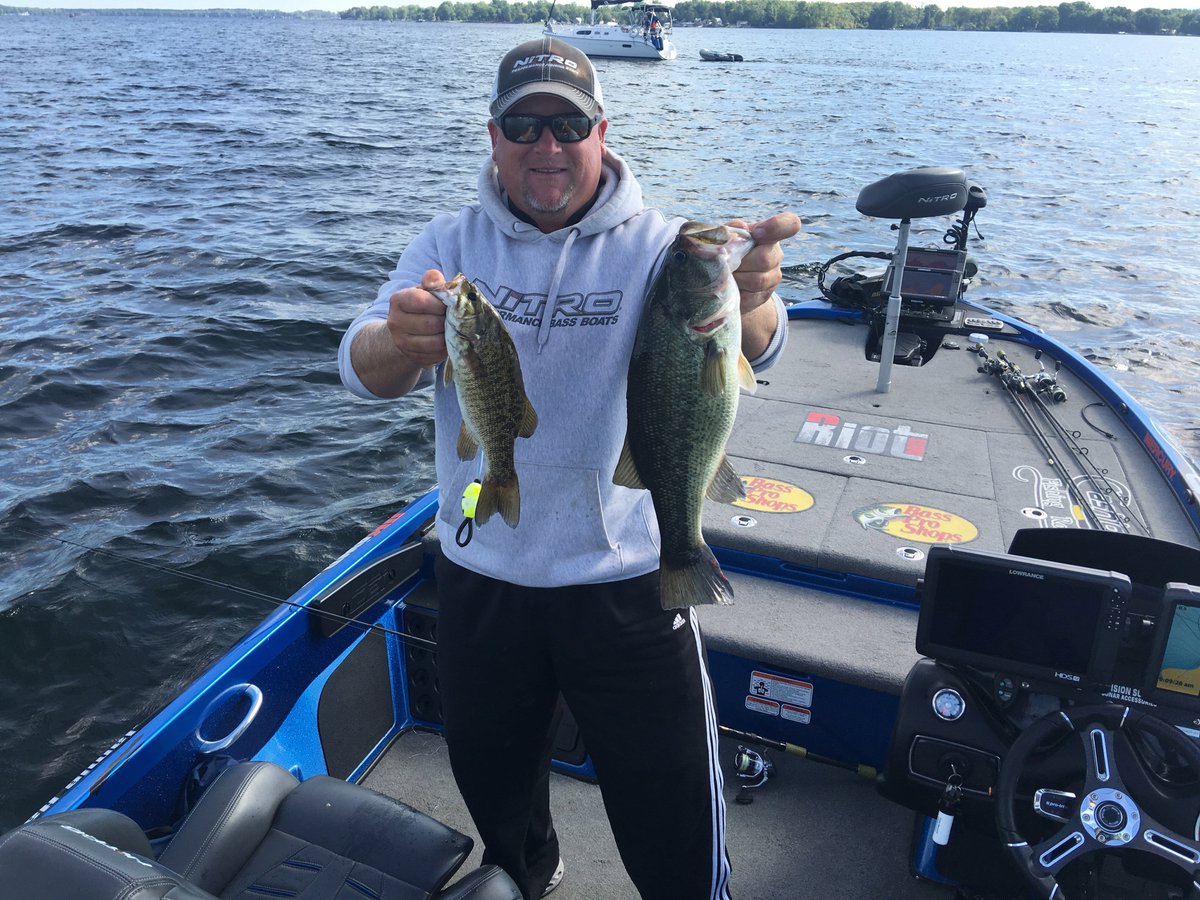 #BassElite <a href="/bassinjh1/">Jamie Hartman</a> culling. More Marshal photos: bassmaster.com/slideshow/mars…