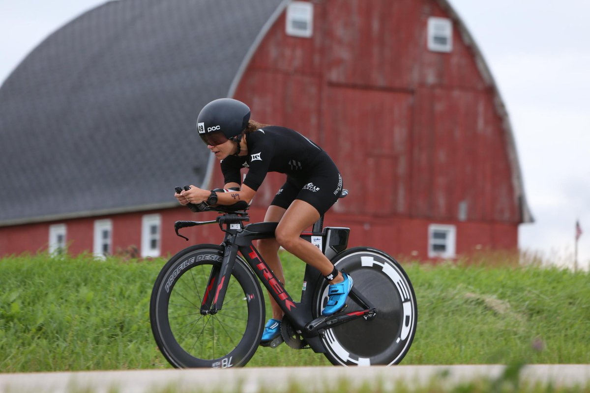 LostTransitions's tweet photo. First-year #triathlon pro talk with @jessemthomas scholarship winners @AllisonLinnell, @AlissaMcKaig and @Tsmorz 
https://t.co/arO0oS8aFi https://t.co/Wkd9IoZ6WR