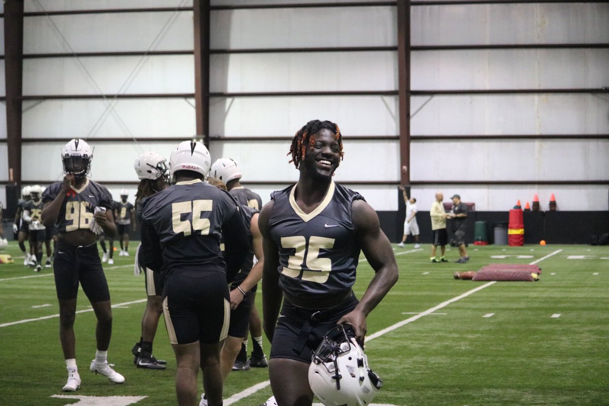TylerGraddy's tweet photo. Have a feeling @Lowlifebam knew the camera was pointed his way this morning #UCFCamp https://t.co/OKMIOrgzrk