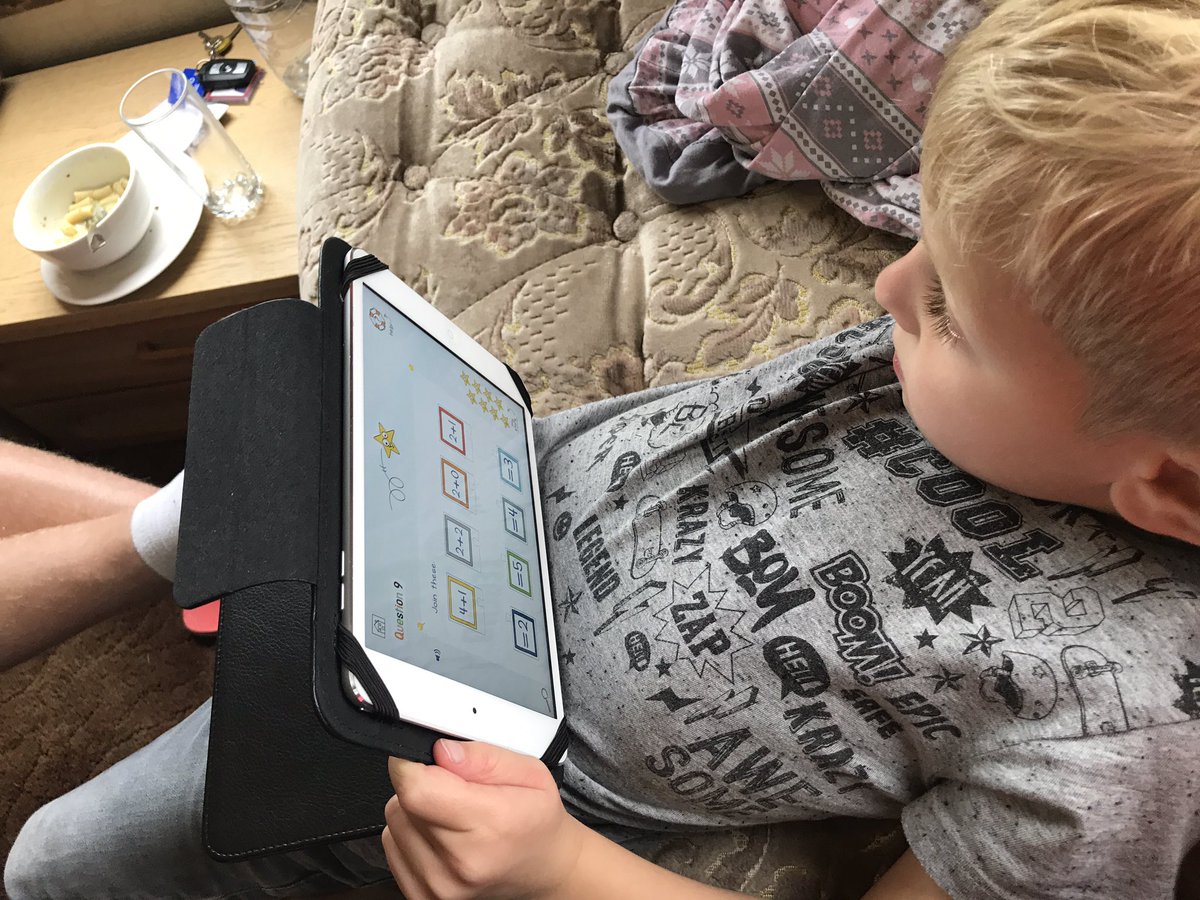 bexx85's tweet photo. Even doing maths on holiday #doodlemaths #DoodleMathsChallenge @DoodleMaths https://t.co/98aUMXYpAc