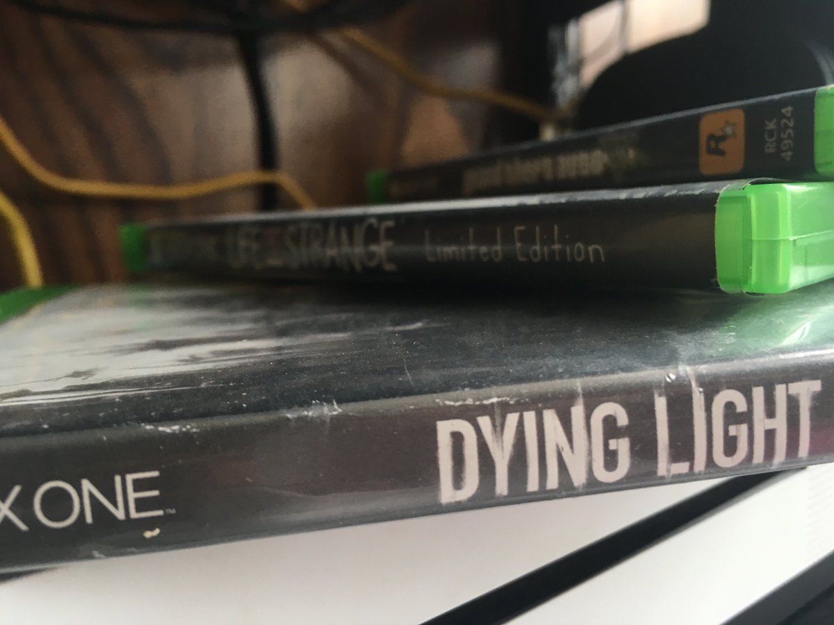 LinusTextTips's tweet photo. @SquidGaming Pick One to play for a week lol #GrandTheftAutoV #LifeIsStrange #DyingLight https://t.co/wU4qLgeMBk