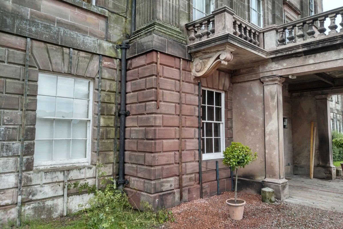 Transform_YP's tweet image. Second phase of stone work down at Ardgowan House. Lovely project on this historic property. #Transform #Stonework #Historicbuildings