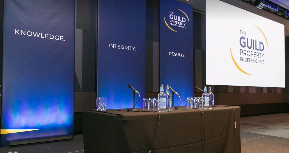 VictorstoneEA's tweet photo. 6 months ago; The fantastic #GuildConference2017 'Good to Great' https://t.co/01yG0L11qa https://t.co/wNfwxvJ2nh