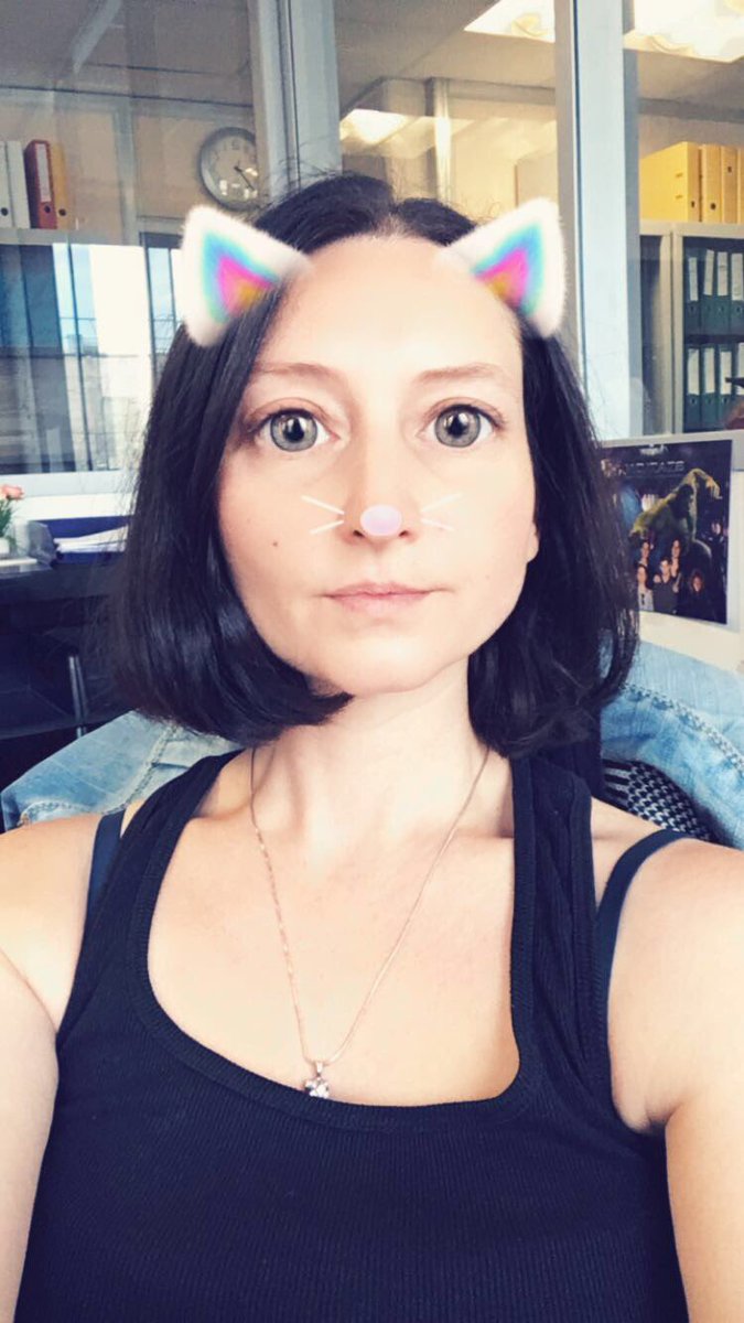 Marj_PLV's tweet photo. C'est sympa les filtres @Snapchat sauf quand tu ressembles plus à #JoyceJonathan qu'autre chose 🤣🤣 #GrossesJoues et #TeteRonde ptdr https://t.co/v1sVQbUSyZ
