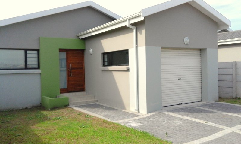 ShireneKeyter's tweet photo. #propertyforsale #portelizabeth Fairview freestanding homes from R650k. https://t.co/sJiCtT1FCY https://t.co/UjdSCRiBT8
