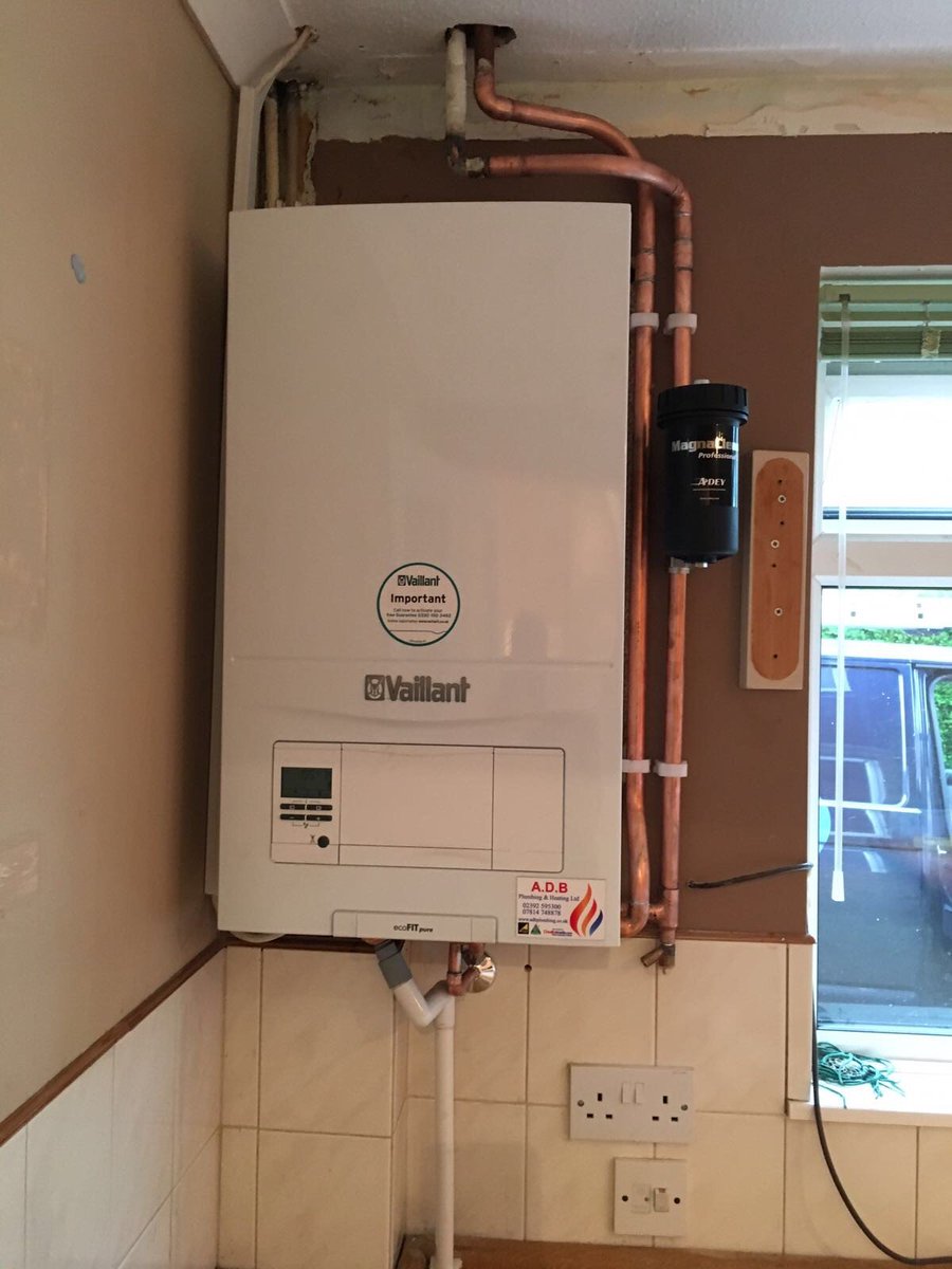 ADBPlumbing's tweet photo. Fitted a @vaillantuk pure830 combination boiler with 7yr warranty &amp; full system conversion from a gravity fed to a sealed pressurisd system. https://t.co/QMjvMeLTVO