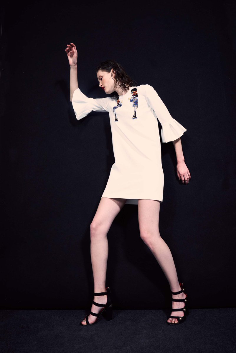 dolorestweets's tweet photo. #prefall17
https://t.co/C1GXnUFxcs https://t.co/6kMeVfEW16