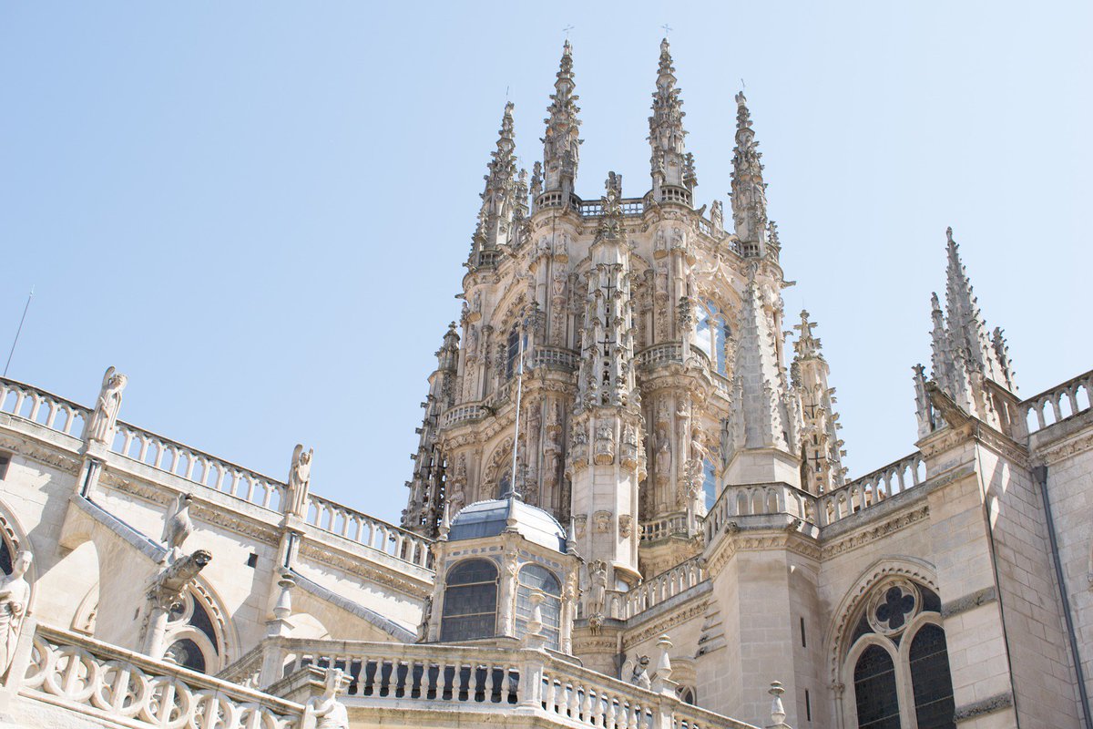 Tripeasel_'s tweet photo. Most frequented Christian pilgrimage to the Cathedral of Santiago de Compostela. Visit #tripeasel plan for a pilgrimage #travel #TToT #Spain https://t.co/8Ksv6HZqZy