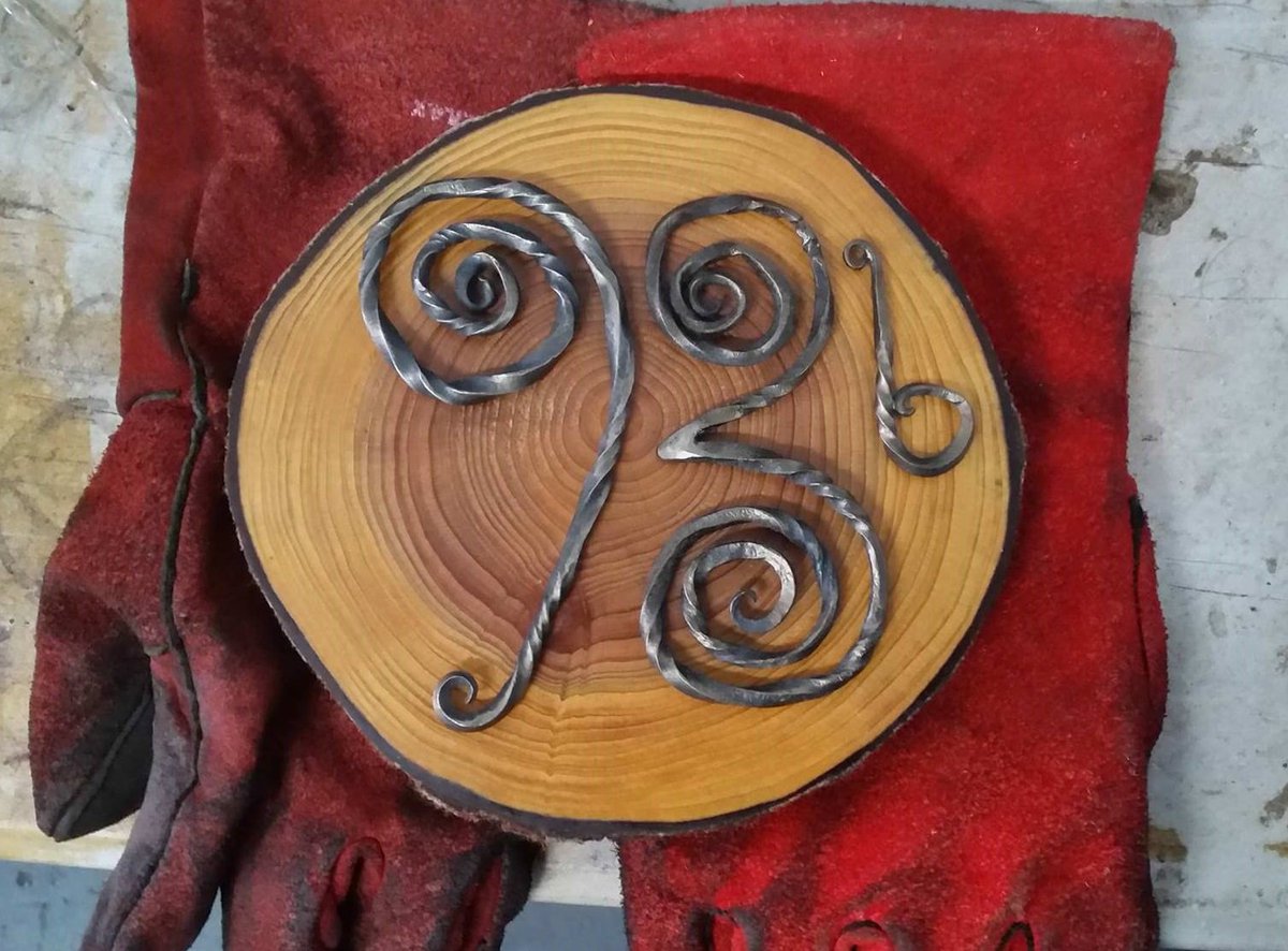SmithInScotland's tweet photo. One of the blacksmithing members gave their house number an update. https://t.co/hd2uwQDkfV