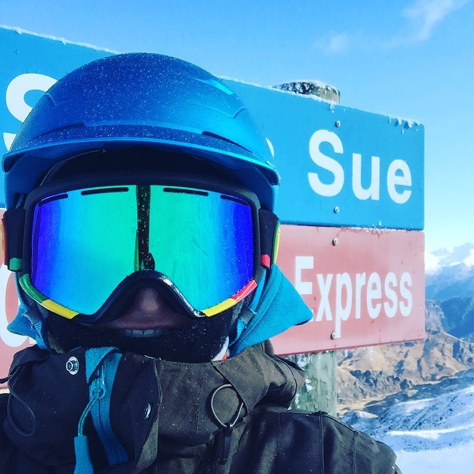 SueyHopey's tweet photo. Hehe π #bluebirdday #myownrun #express #loveskiing https://t.co/yLhQIVOBvt https://t.co/AXyGNbWW3e