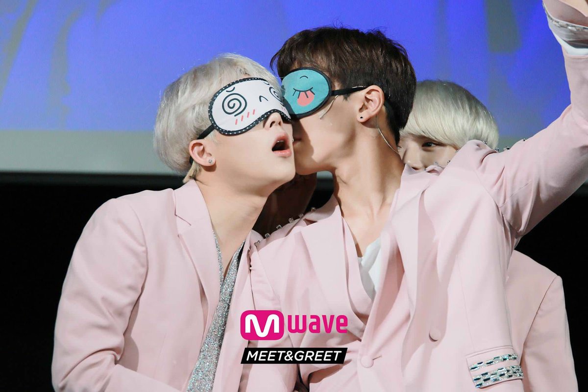 shownupics's tweet photo. https://t.co/7cbiRSMvgC