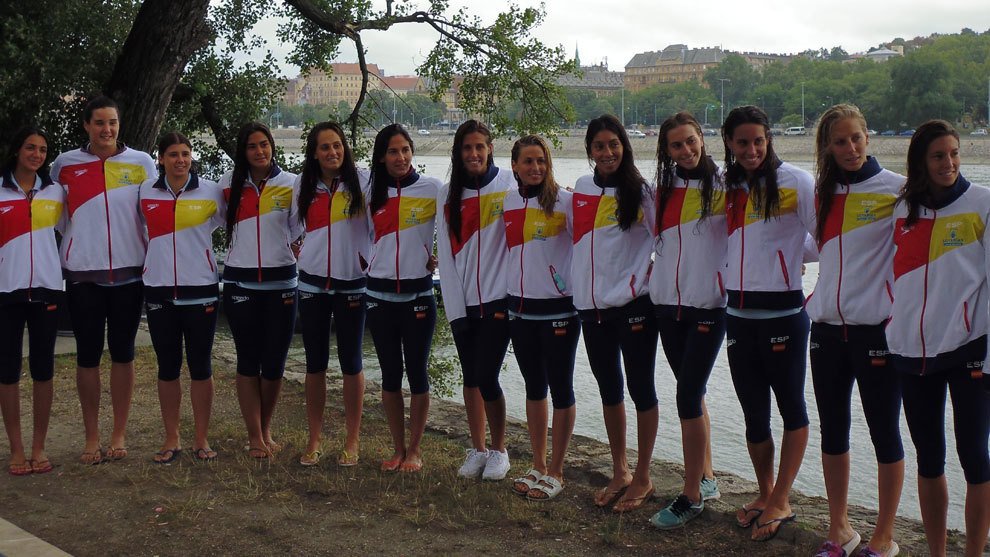 WaterpoloGarraf's tweet photo. Las cinco superviventes del equipo campeón en 2013 analizan la final de hoy - @marca: https://t.co/UUgmSAaH1y https://t.co/Y0eNzGFRtq