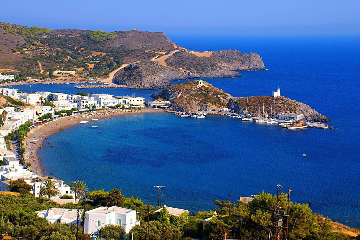 GreekPictures's tweet photo. The seaside village of #Kapsali, in the rather unknown island of #Kythira. https://t.co/4otqvgS1sM
