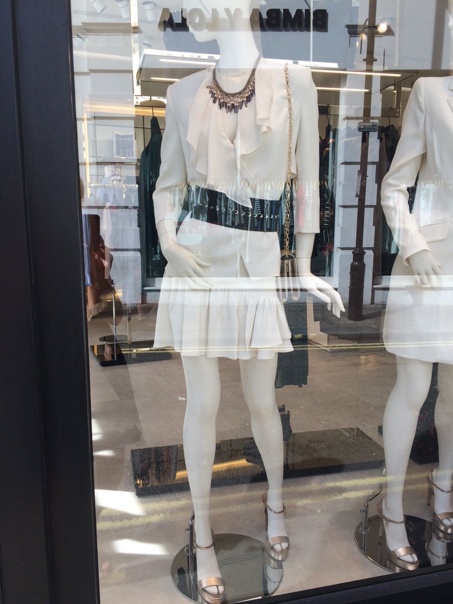 AmandaNZAllen's tweet photo. #Stelladot #jewellery #pop up @MaryleboneLon @Liu Jo 111 Marylebone High Street #today 10am -7pm #stunning #clothing https://t.co/QEx0AehG1I https://t.co/j2PfqHIG0w