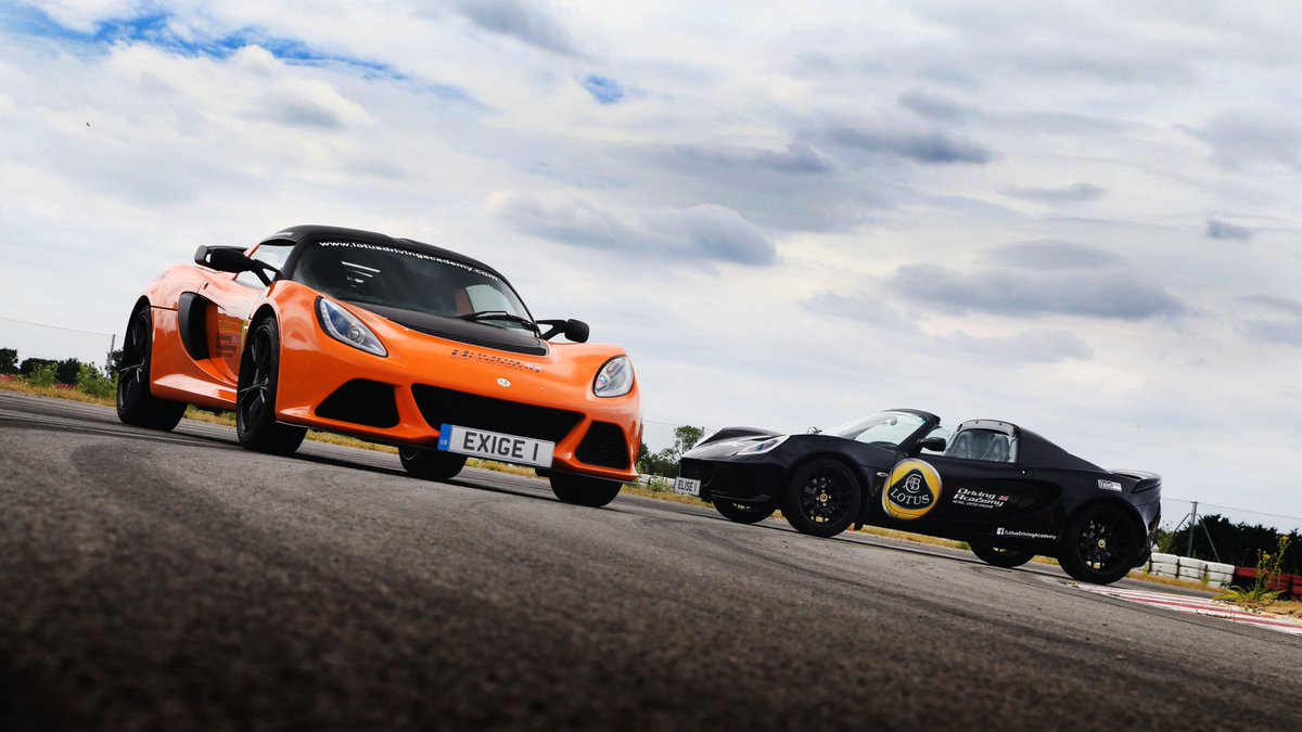 AutoVolo's tweet photo. Lotus has re-opened its popular Driving Academy at its Hethel headquarters: https://t.co/pPpH4DwWWH https://t.co/3pk4gbj2Z9