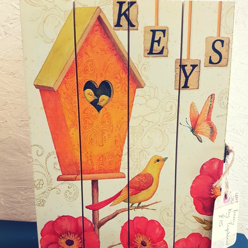 VintiqueLimited's tweet photo. Unit 20 - Pretty Key Cupboard for just £15! https://t.co/g3p3n0IPL2