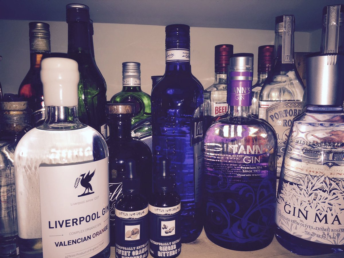 RojaPinchos's tweet photo. We're open from 5pm today if you want to join us for an afterwork Gin and Tonic or 3???? https://t.co/l7avBJhSvc