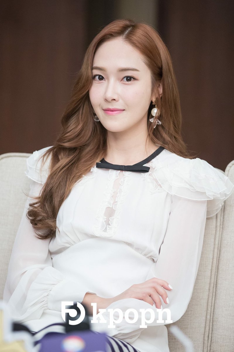 hyori_sunie's tweet photo. 170728 Jessica interview @ Taipei
https://t.co/alNAhQ5U9V https://t.co/Fzo0FTnFoz