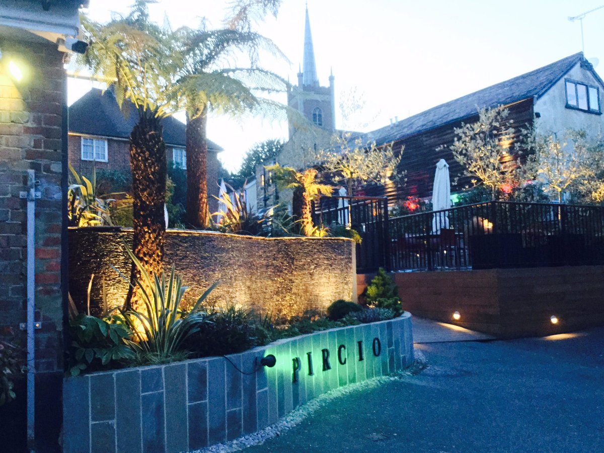 PircioStortford's tweet photo. Welcome to all our new followers @PircioStortford - join us on Facebook https://t.co/sXxXTuS0mk #BishopsStortford #pircio 🍽🍹🍺🍸#weekend https://t.co/i335Lz1E6x