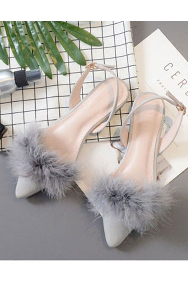 BlondeHeels's tweet photo. #BlondeHeels Every girl needs a cute pair of flats in their shoe closet! #flats #fur #maykool https://t.co/M280FYxeka #shoes https://t.co/XrgQWr2dMk