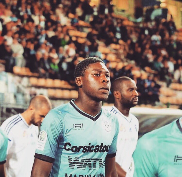Force à toi petit frère et à toute l'équipe du <a href="/ToursFC/">Tours Football Club</a> pour la reprise de la <a href="/DominosLigue2/">Ligue 2 BKT</a> 💪