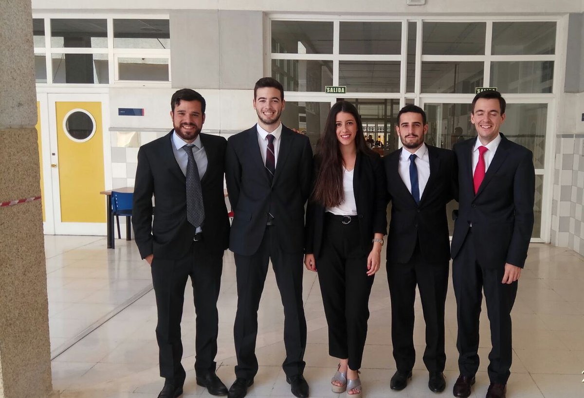 El #TFG grupal, uniendo esfuerzos para mostrar de lo que eres capaz 🎓 Experiencias de primera mano: ow.ly/FnID30dYSaB