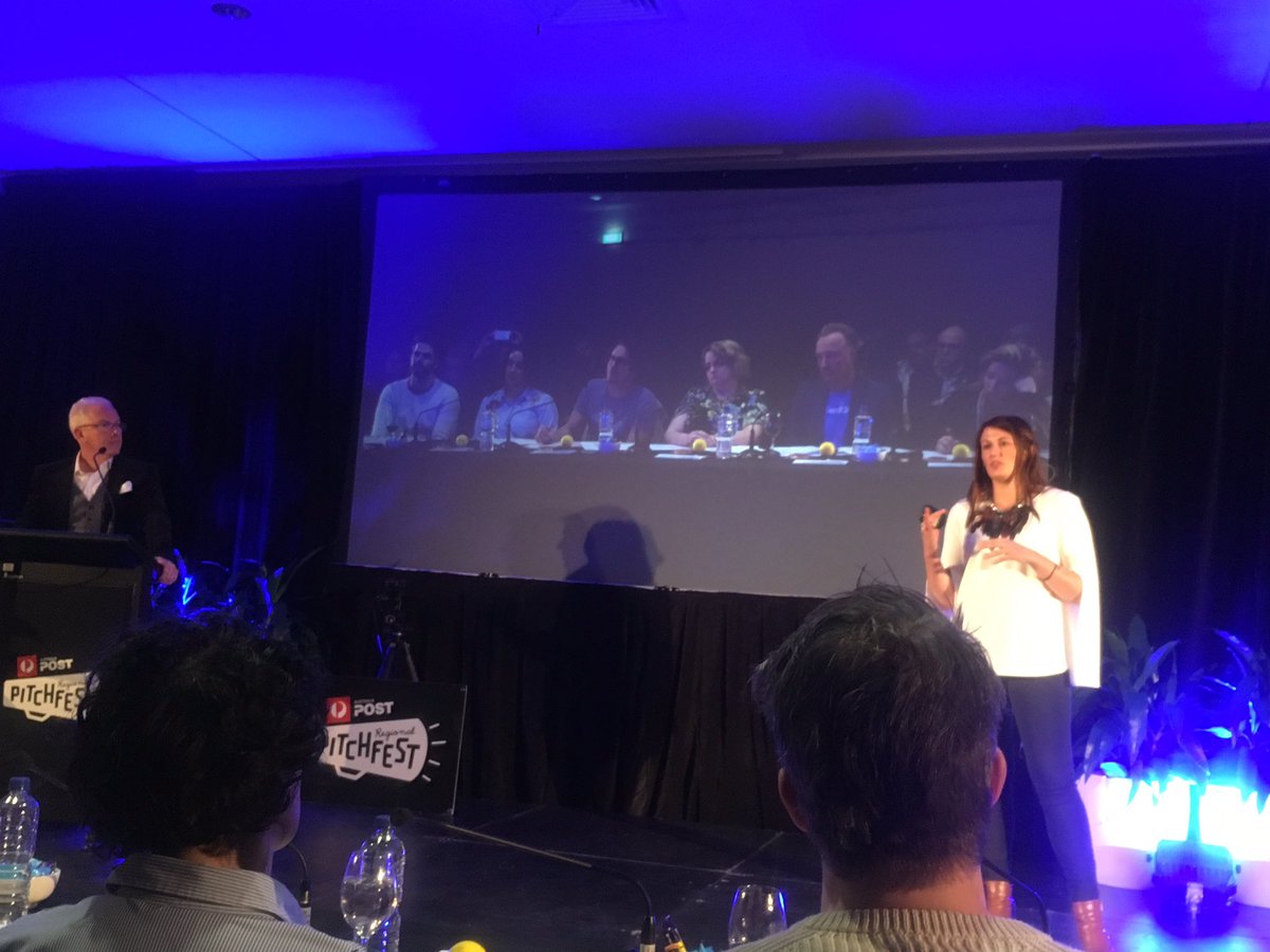 AusPostBiz's tweet photo. Wow if I was getting married I would definitely want to use #Venyu to help me find my venue! 🙌🏽👰🏼💎💘 #APRegionalPitchFest #Wedding #ilovelove https://t.co/TiZBGeTioh