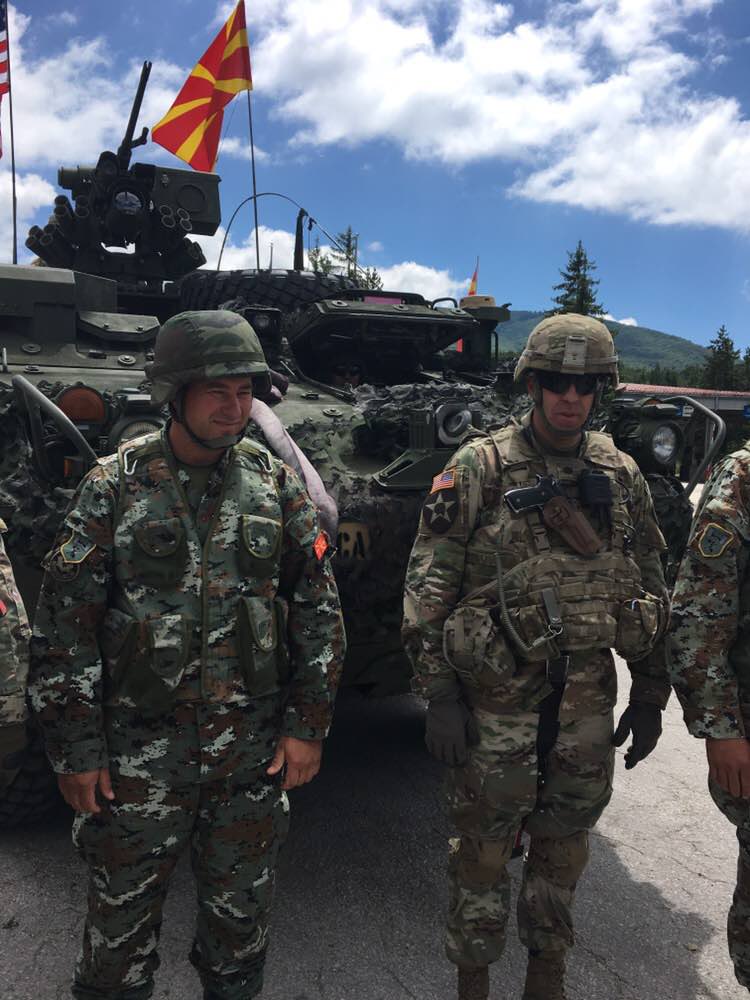 Defence_MKD's tweet photo. Првите возила на @USArmyEurope како дел од заедни/ вежба со #АРМ, #DragoonGuardian 17 пристигнаа во #Македонија.Ви посакуваме успешна вежба! https://t.co/AwoFtLIXoe