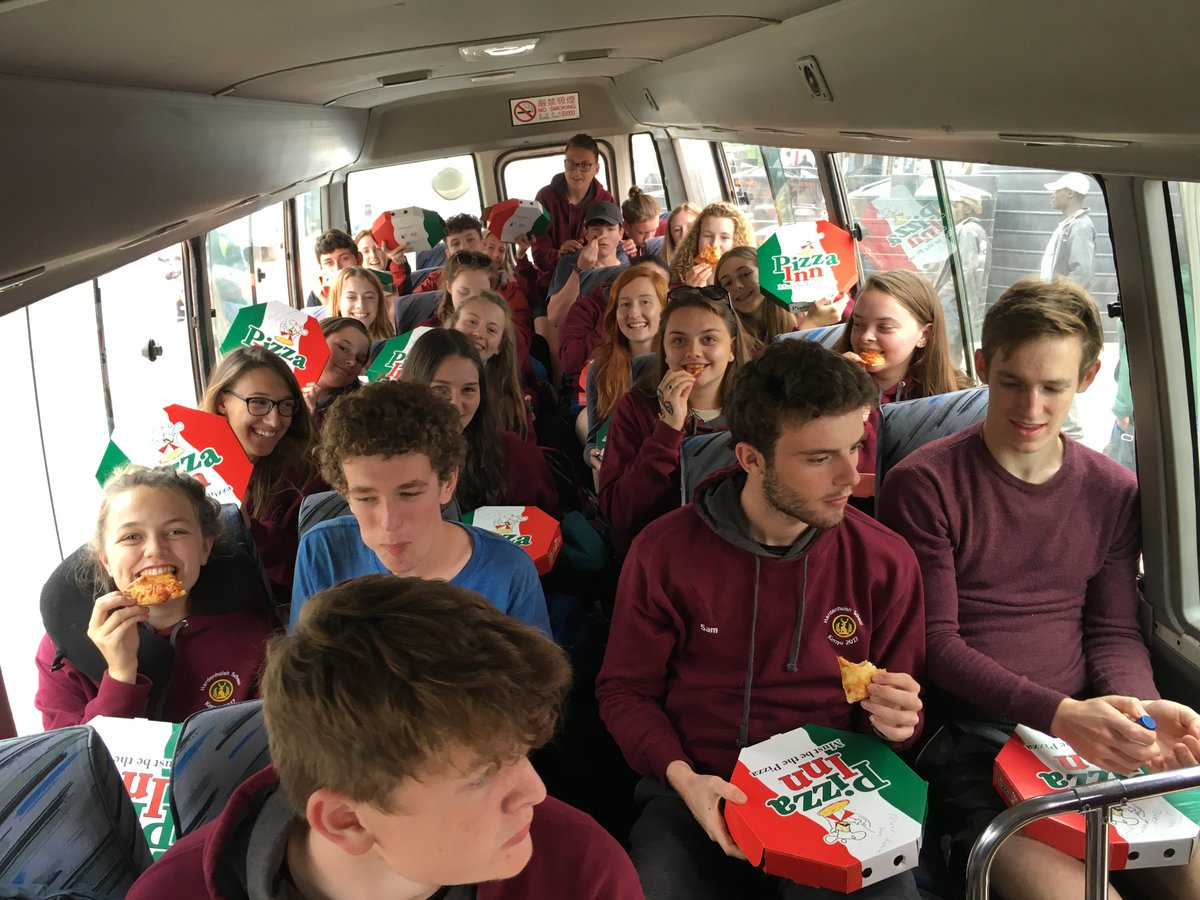 HKenya17's tweet photo. Kenyan pizza party on route to the next camp!! https://t.co/z8L4B8lwQZ