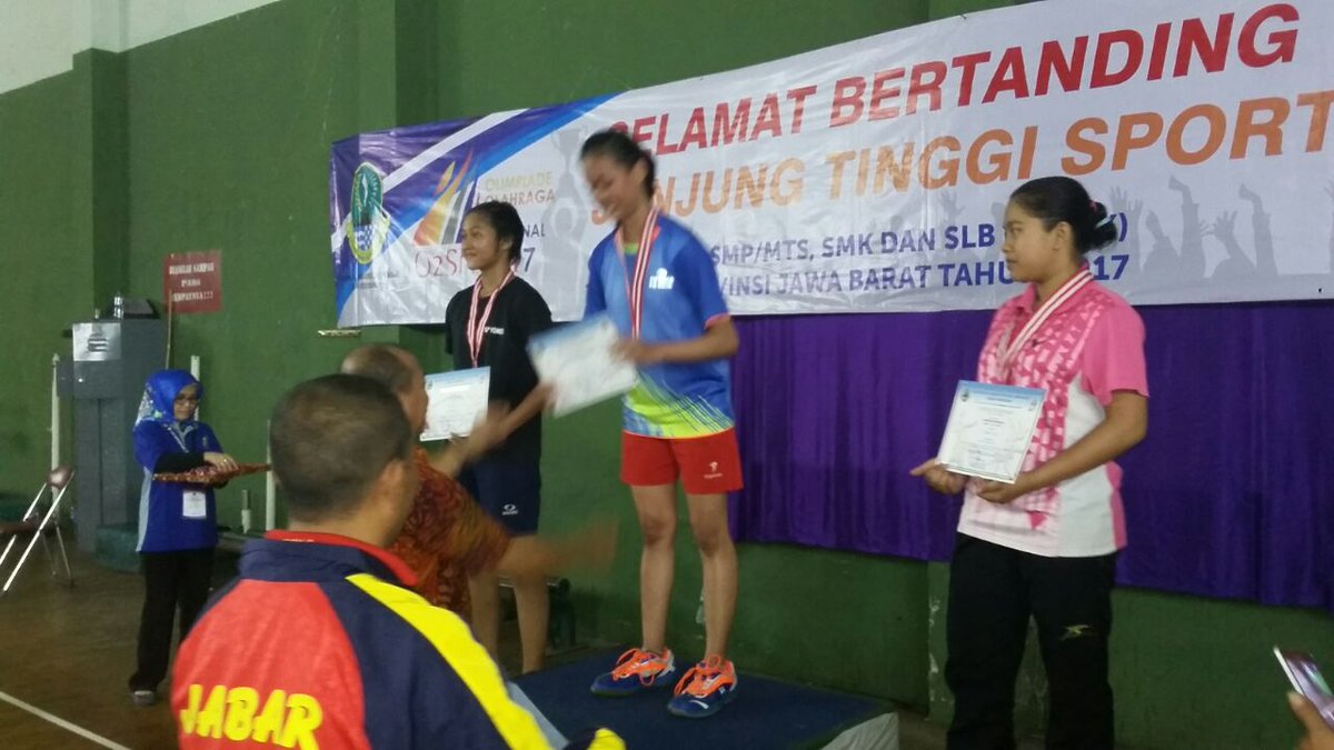 Depok raih 2 Medali Emas cab.bulutangkis putra &amp; putri  Iqbal SMP Purnama dan Aulia SMK Purnama.O2SN Jabar 2017, <a href="/IdrisAShomad/">Mohammad Idris</a> <a href="/pemkotdepok/">PEMERINTAH KOTA DEPOK | #AyoPakaiMasker</a>