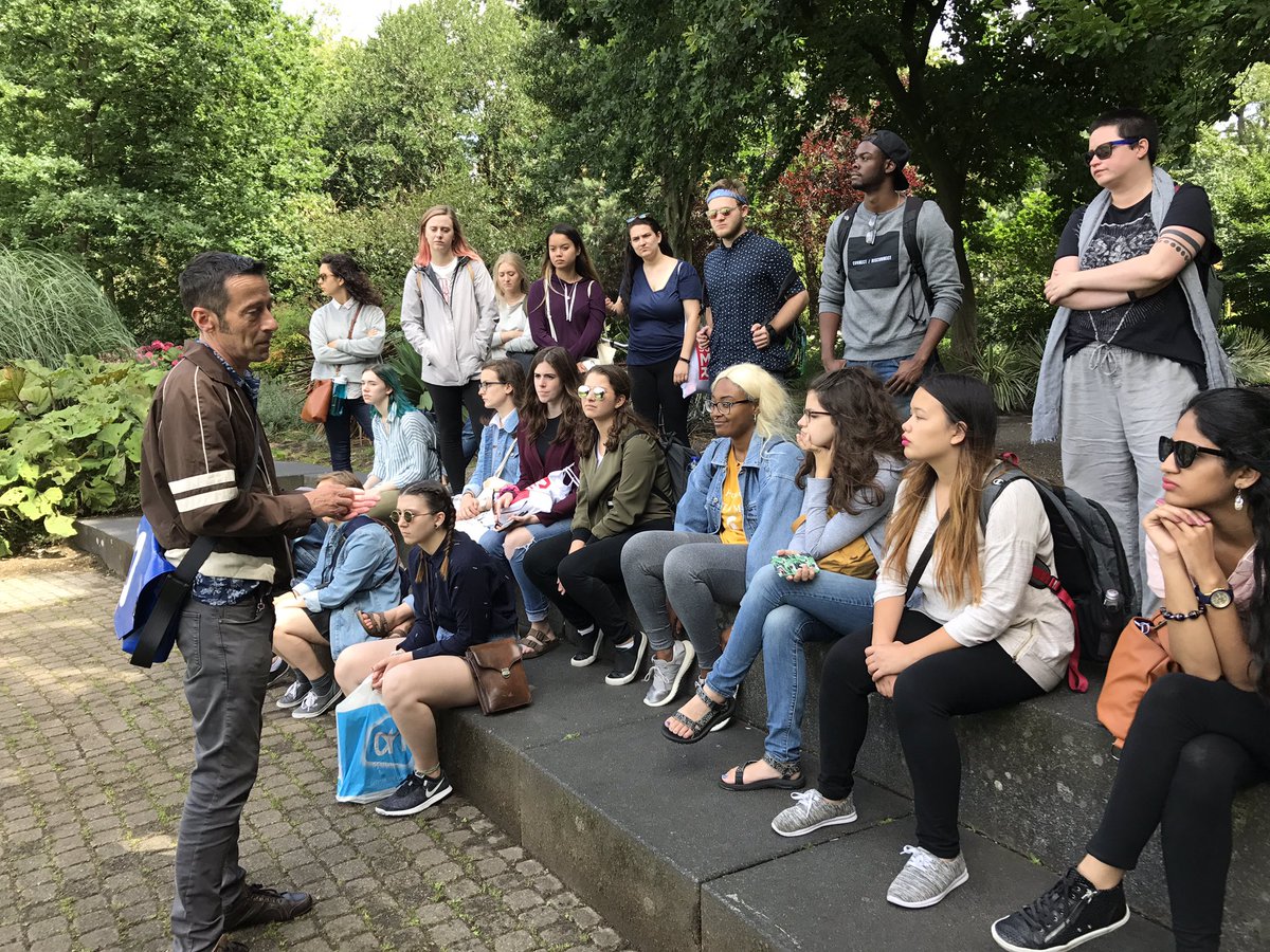 AmsterdamMSU's tweet photo. learning about the origins of Dutch monarchy behind the royal stables @MSU_Gencen @CALmsu @spartansabroad @jmcmsu https://t.co/VB4mOtwfhV