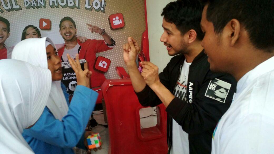 Acara Loop tadi siang bersama skinny indonesian 24 di Aula SMA N 7 Cirebon <a href="/SkinnyID24/">skinnyindonesian24</a>