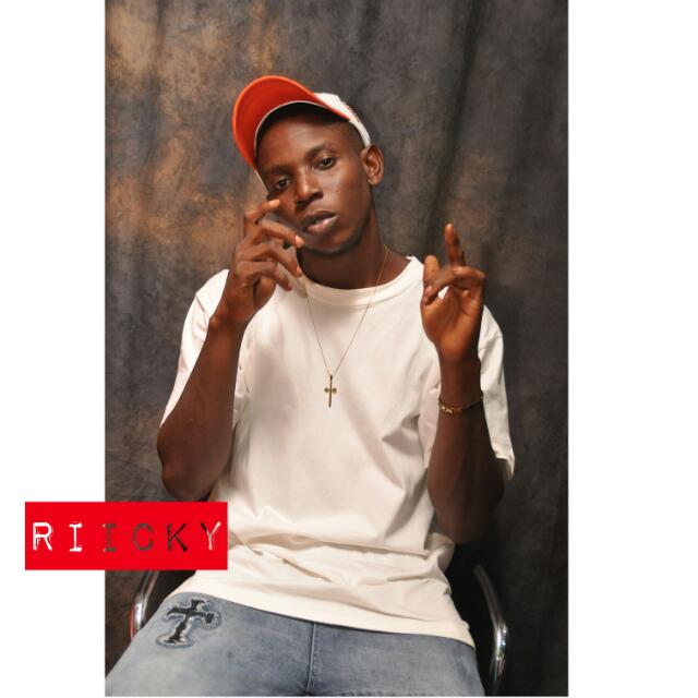 milton_trends's tweet photo. Rapper Slim Paid Visit to Yentown TrapStar Riicky.
https://t.co/2zavdLQg9z https://t.co/DMxFVnYnDh