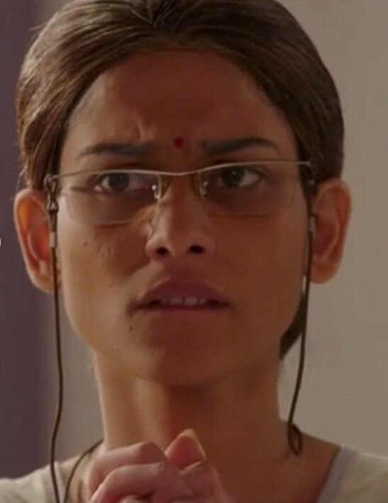 PratigyaSahu1's tweet photo. @aneri_vajani saanjh expressions😂👌 #beyhadh https://t.co/QGjWIWSNcl