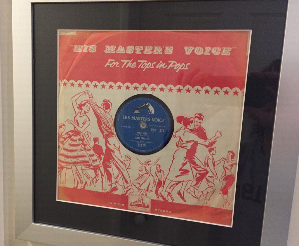 StuartPenney1's tweet photo. Got this back from the framers today #Elvis #HMV #NotVinyl #Shallac #Probably https://t.co/aODPlrQYXH