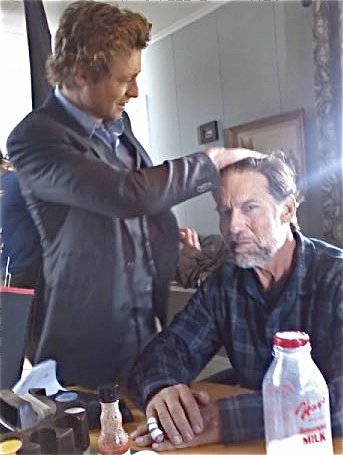 ivanakomarov's tweet photo. #SimonBakerDirecting  #Bakerweek https://t.co/IuC7zs53HK