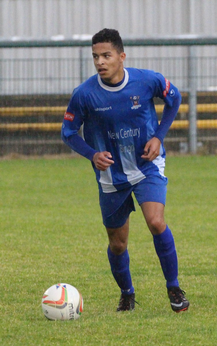 AFCTotton's tweet photo. Breaking news 🔵⚽ Delighted that @JackoM97 today signs his first contract with the club #Playmaker #talent #GoStags https://t.co/dqhyXTpU6S