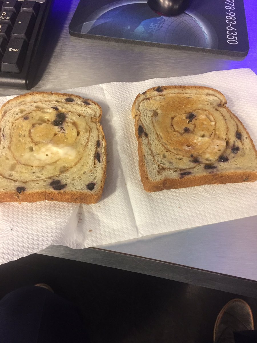 MPetersonWx's tweet photo. Shout out to @jimdonovancbs3 and #ThomasBreakfast for hooking us up with some blueberry pancake toast this AM https://t.co/7hQHdsH9Z4