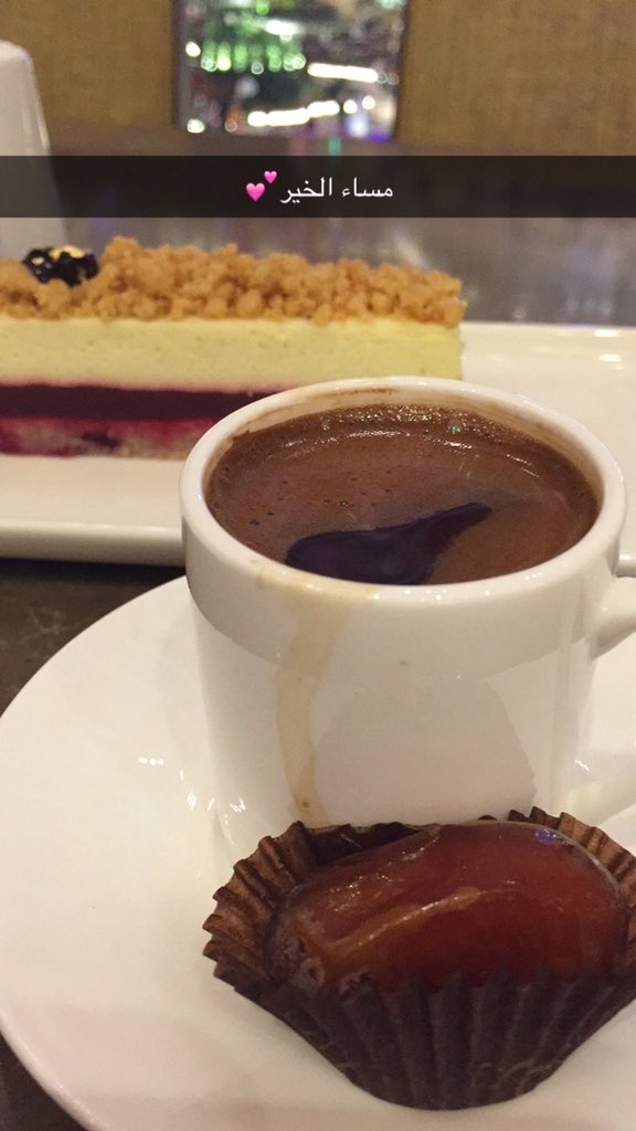 nicekaled's tweet photo. @G_3360 @alamal_4 @Kuwaria_ @al7ooralnaimi مرحبا بشيخة البنات كلهم....😍
ممكن اعرف مافي نسخة منج "تخبرينها"🙈 وكلام حلو
لاخليت منج والله اشتقت لج يا الغالية😘 https://t.co/RawiYbaBDT