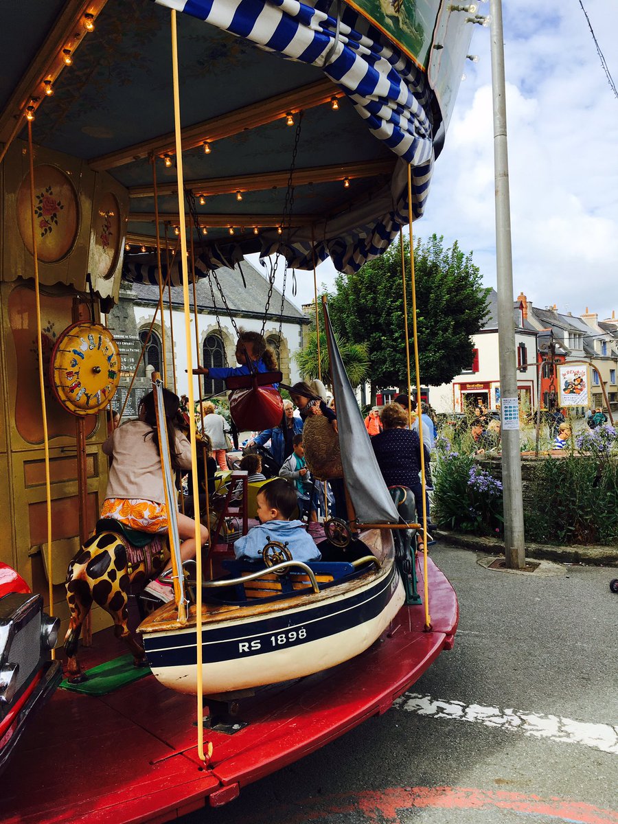discovergroix's tweet photo. This #merrygoround can't be missed when in #Groix with children ! Will they hop on the tuna, the sailboat or the firemen truck ? 🙌🏻🚒🐟⛵️🎠 https://t.co/8arp7bbJOc