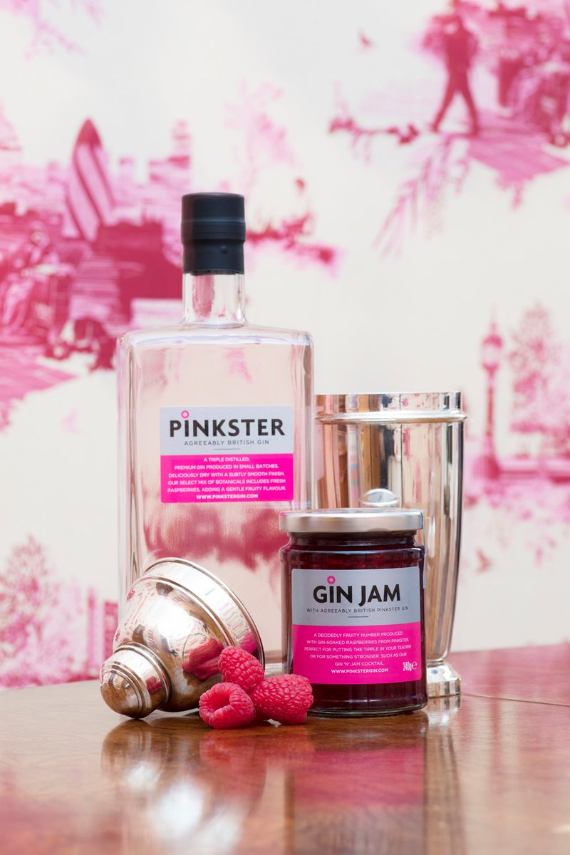 PinksterGin's tweet photo. If you enjoy a millennial pink gin, here's looking at you #drinkpink #raspberryrevolution @Oliviapetter1 https://t.co/DuAizSR6Gv