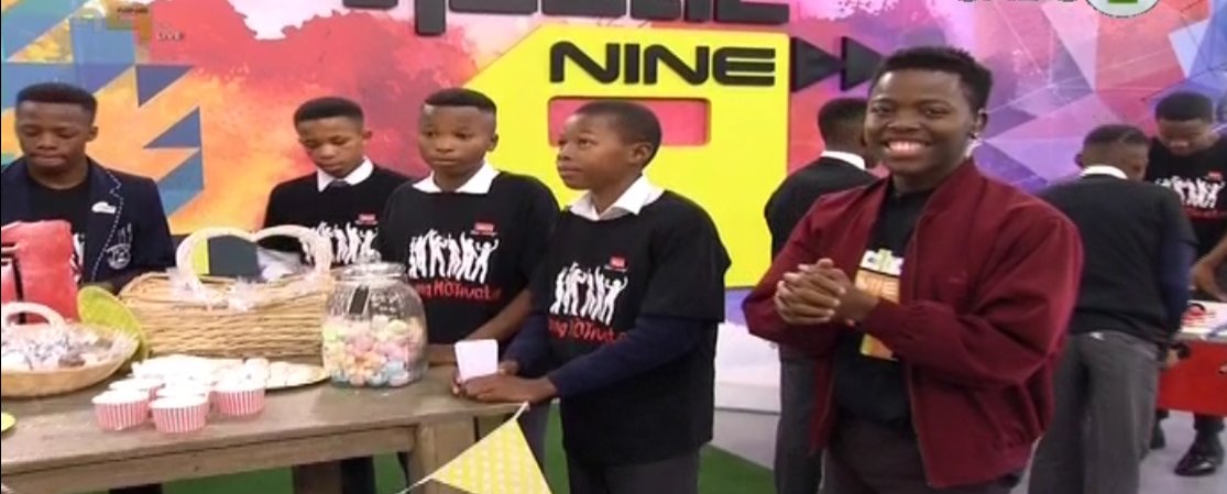 sabcchildren's tweet photo. Market day on   @hecticnine9 with @_ANOMSA_ @ayanda_MZK @SABC_2  #MusicFriday #HecticStartup https://t.co/SWQJgToP4g