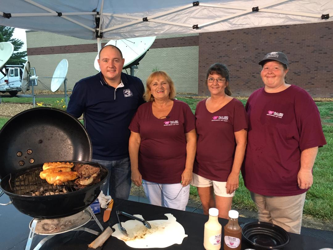 News3ThisAM's tweet photo. Live with Pat's BBQ! Tune in to WSIL at 6:30am to see what's cooking. https://t.co/YfjGXUZHME