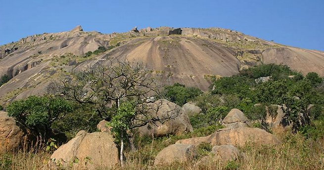 eswatinitourism's tweet photo. #Swaziland's Sibebe Rock included as one of the '7 Natural Wonders of the World' by @BradtGuides  :
https://t.co/1Qun3BTebz https://t.co/uRGKcdOdxD