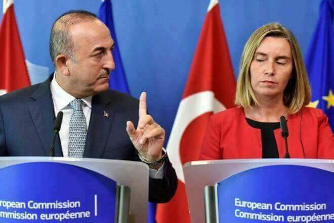 TekinKorku's tweet photo. "Artık köleniz değiliz" diye haykırışın, bu parmak, tam bağımsız  Türkiye'nin vücut bulduğu tablodur. https://t.co/x7f81ylpfL