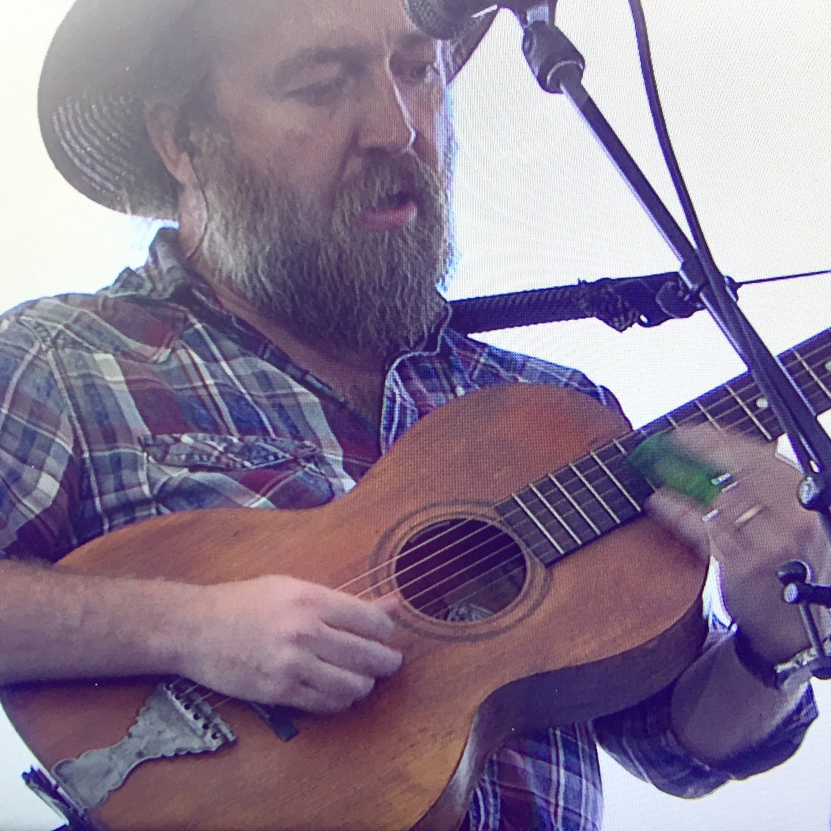 Jeremy Thompson of Brothers McClurg laying down some line’s yesterday at the PAC #KingdomBound <a href="/KingdomBound/">Kingdom Bound</a>