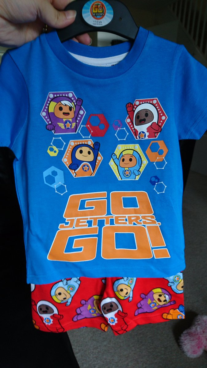MrsStDunny's tweet photo. These have just arrived! Kiddo will love them! Ready to go with his new room thanks @GoJetters & @sainsburys #gojettersgo https://t.co/44DKPZUjXC