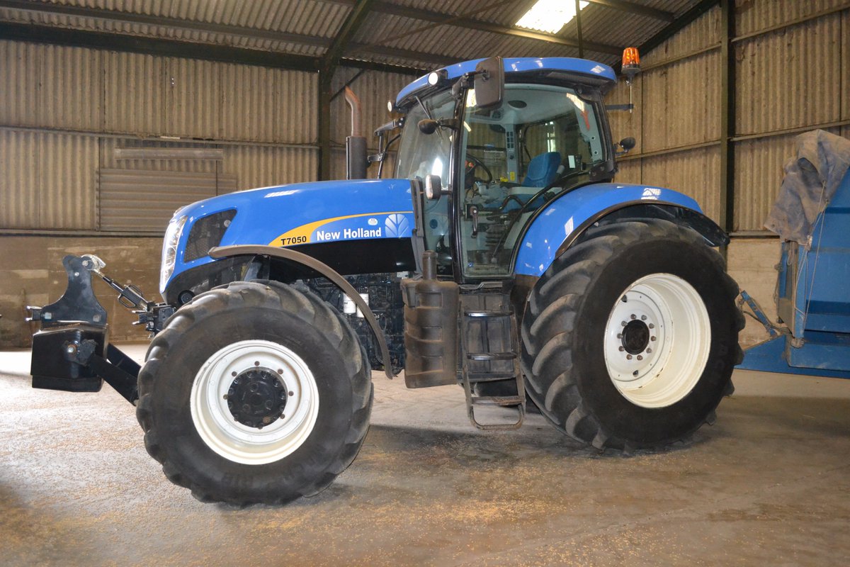 CandSAuctions's tweet photo. Dispersal auction of high quality @NewHollandAG @great_plains_uk @claas_anglia kit 27/09. Additional lots invited. with @StanfordsRural https://t.co/gITcuTaO1l